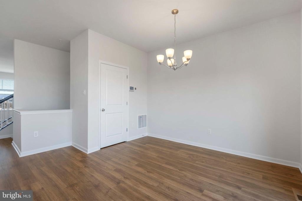 462 Tiller Street - Photo 11