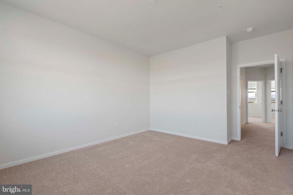 462 Tiller Street - Photo 18