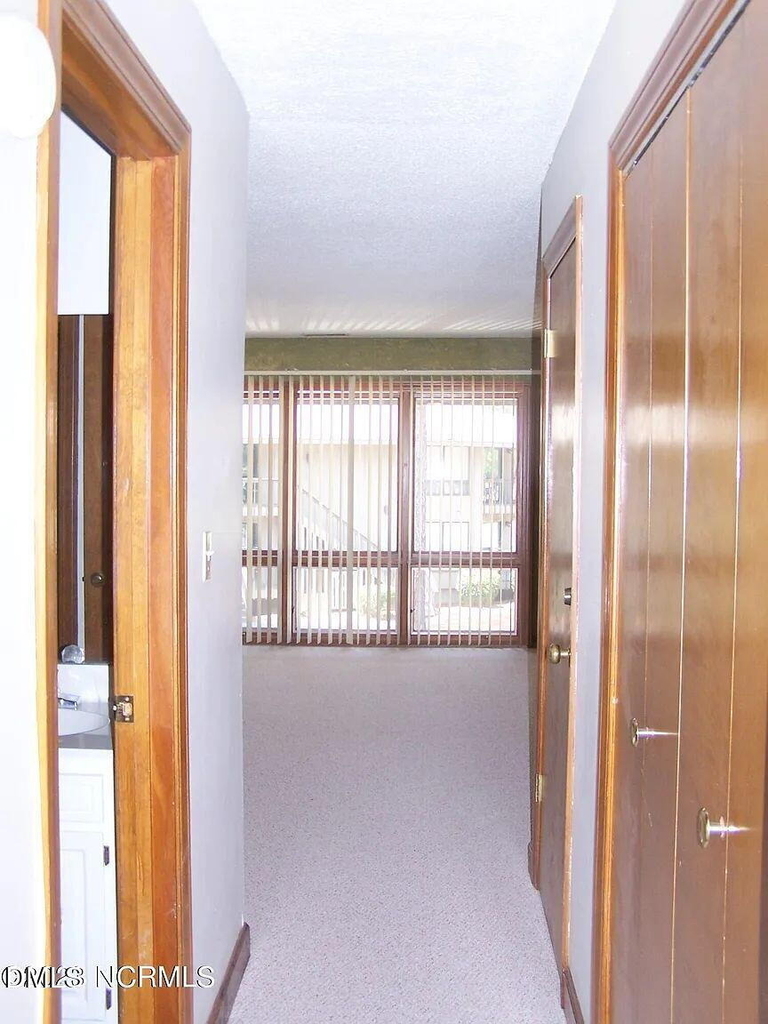 220 Foxkroft Drive - Photo 10
