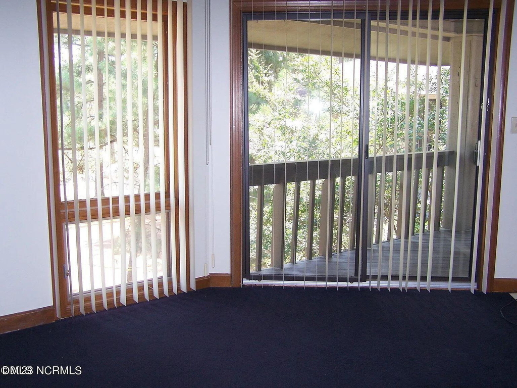 220 Foxkroft Drive - Photo 12