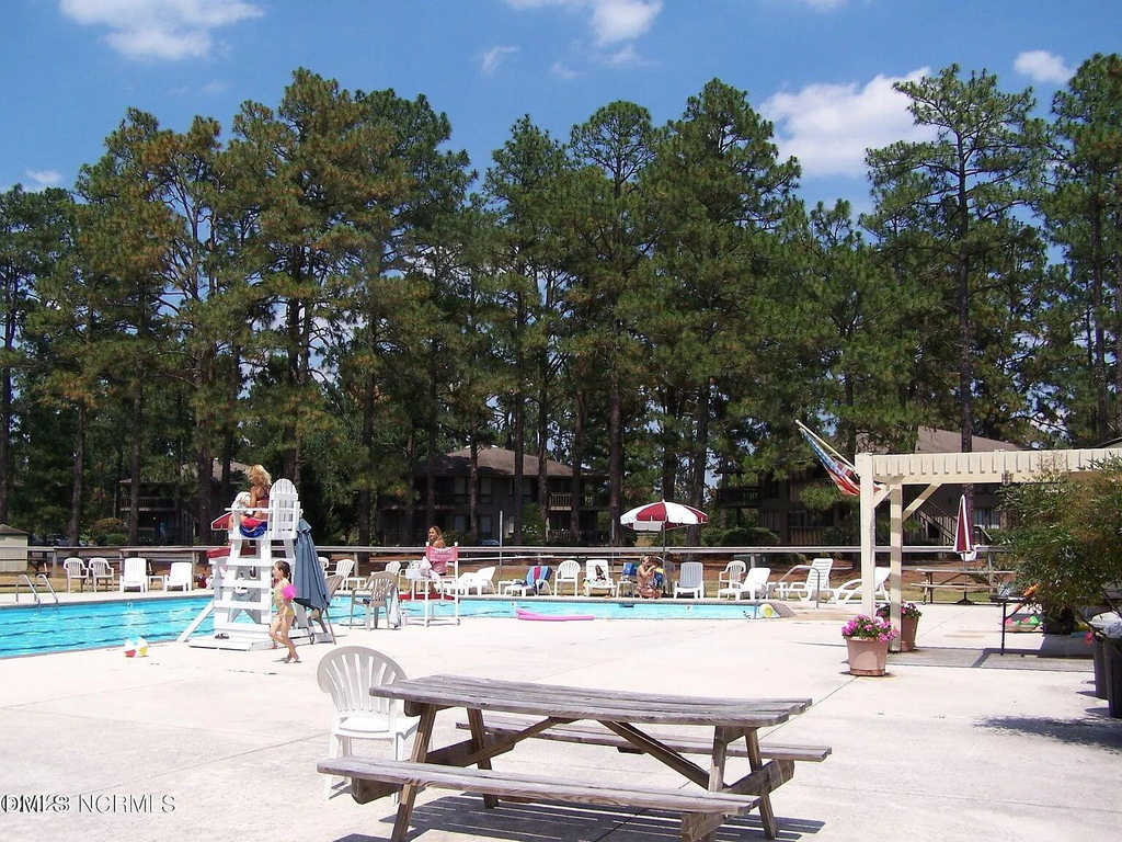 220 Foxkroft Drive - Photo 21