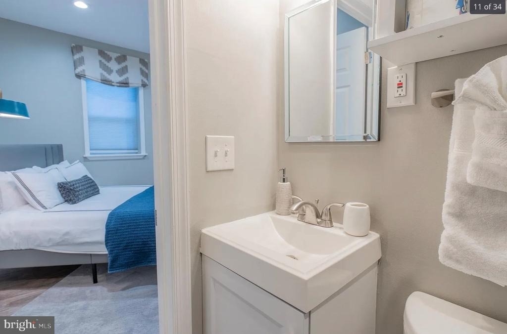 3221 Noble St. - Photo 15