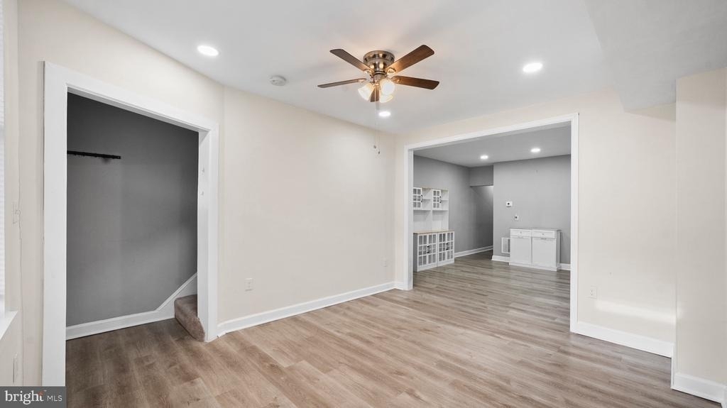 2880 Pelham Avenue - Photo 5