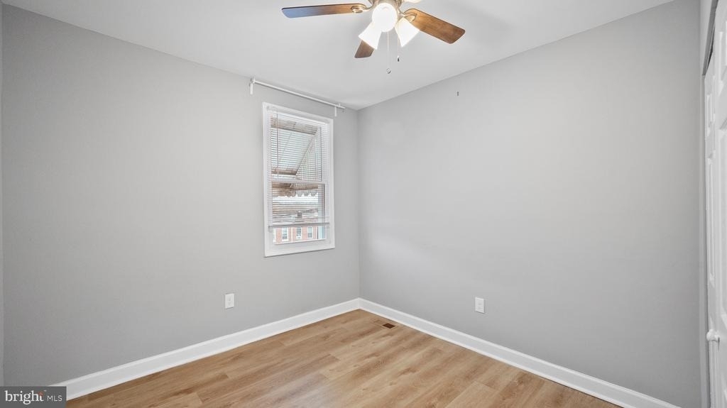 2880 Pelham Avenue - Photo 20