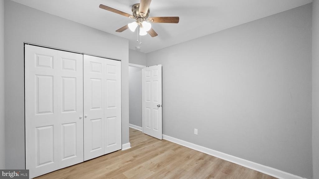 2880 Pelham Avenue - Photo 21