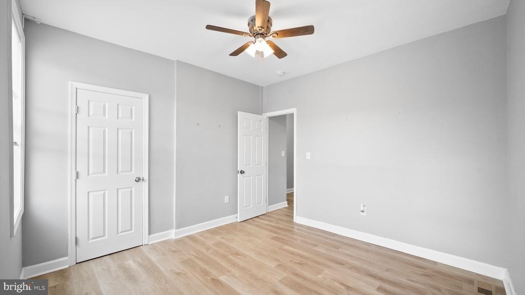 2880 Pelham Avenue - Photo 16