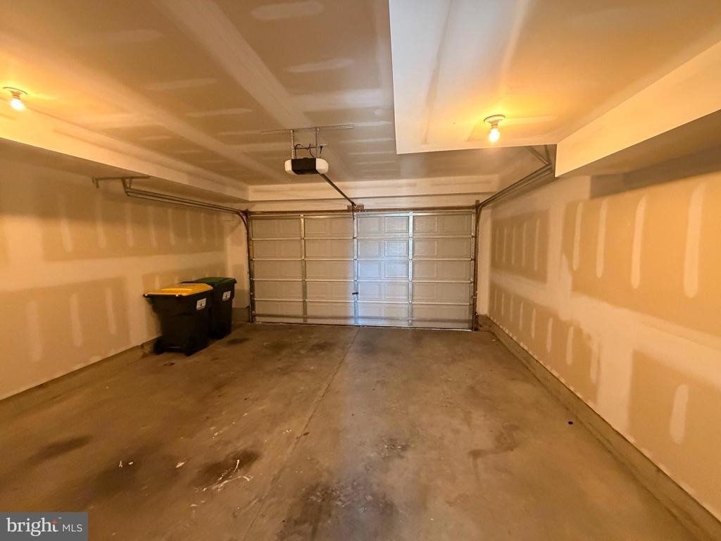 1331 Parish Avenue - Photo 8
