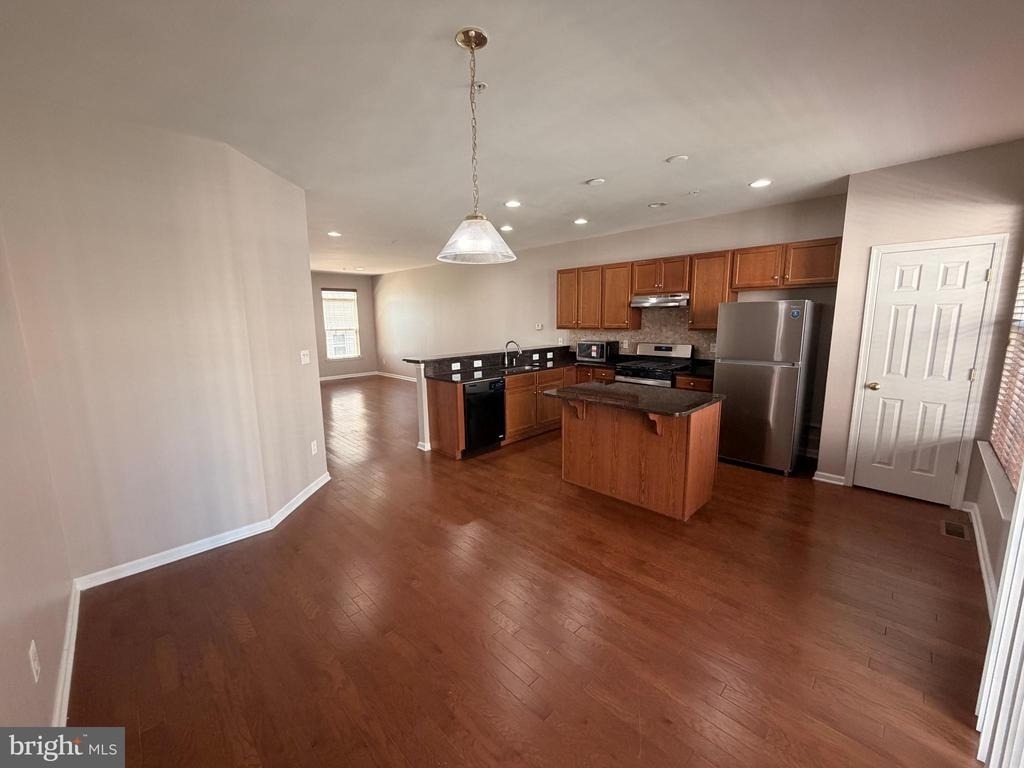 1331 Parish Avenue - Photo 13