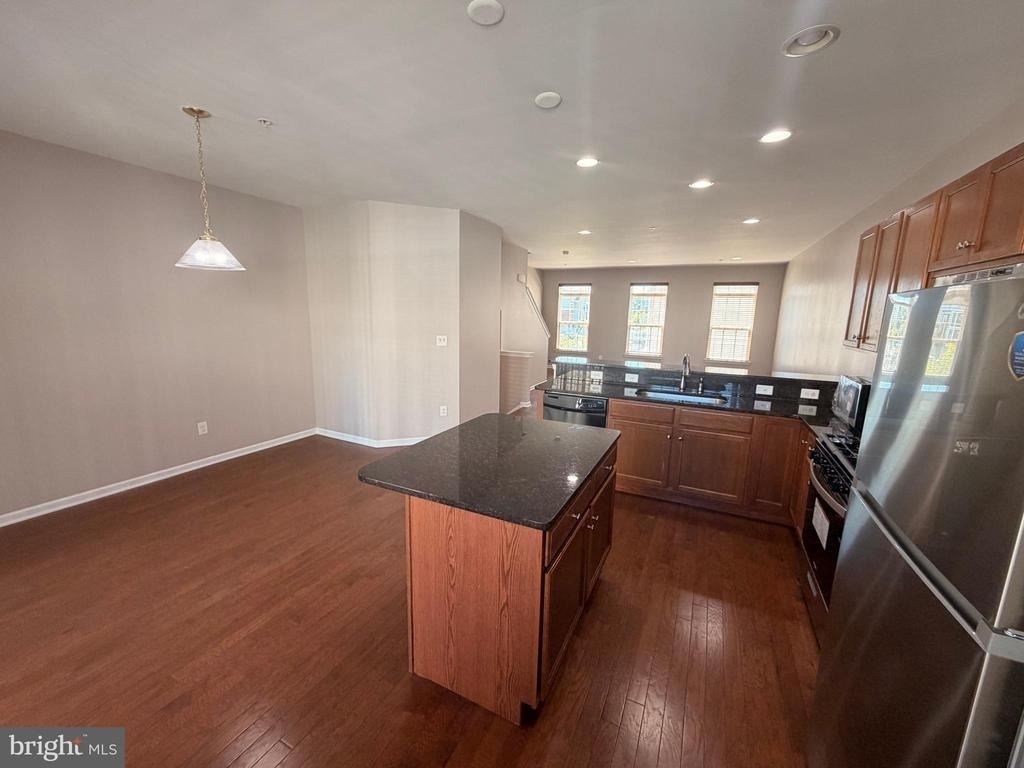 1331 Parish Avenue - Photo 16