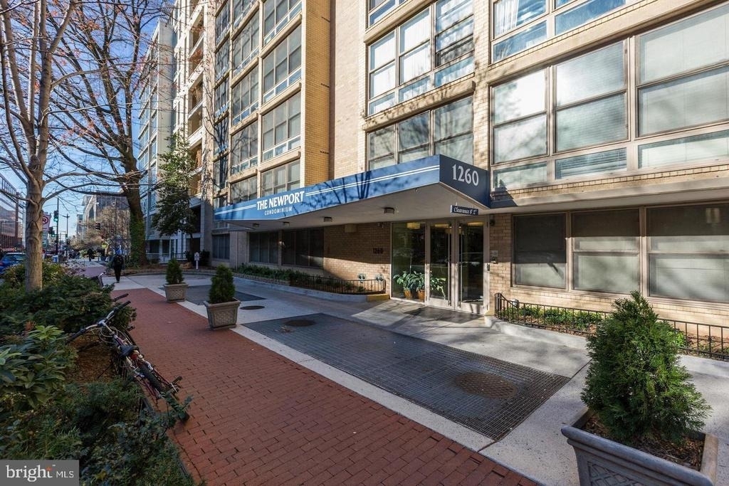 1260 21st Street Nw - Photo 1