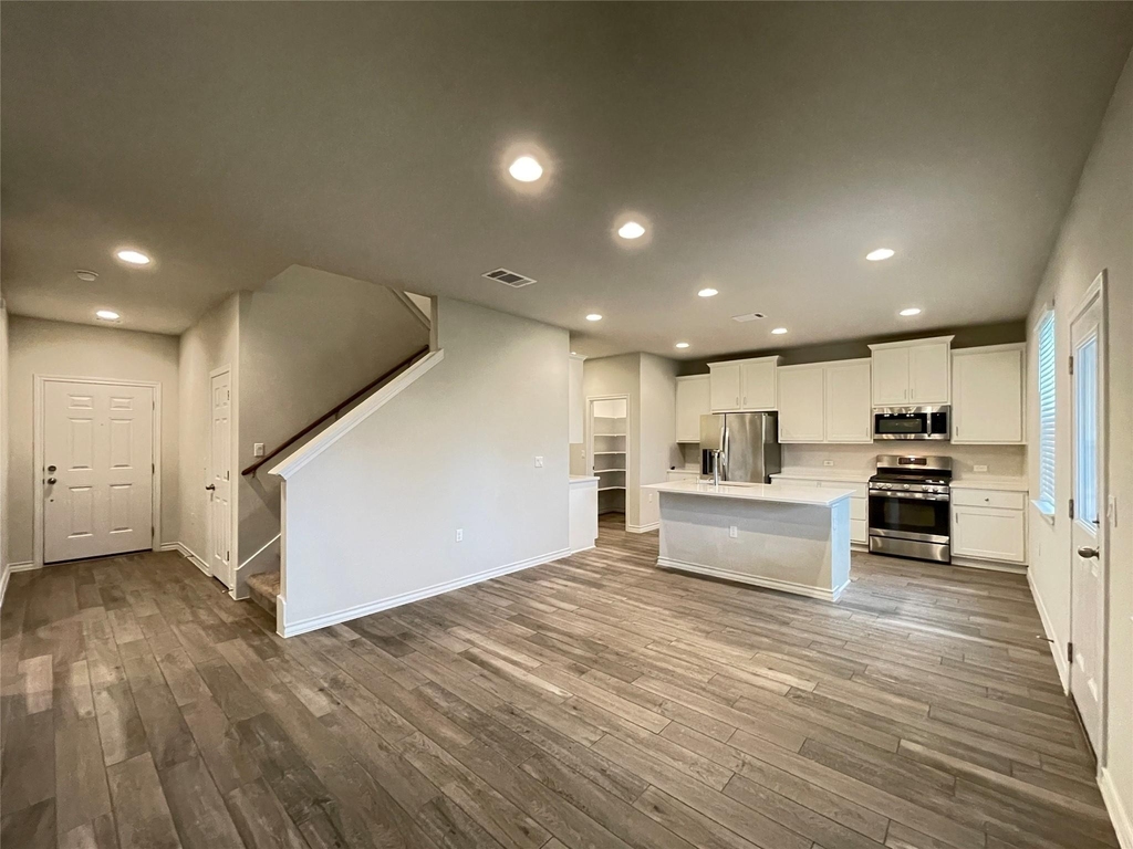 1603 Denesa Dr - Photo 1