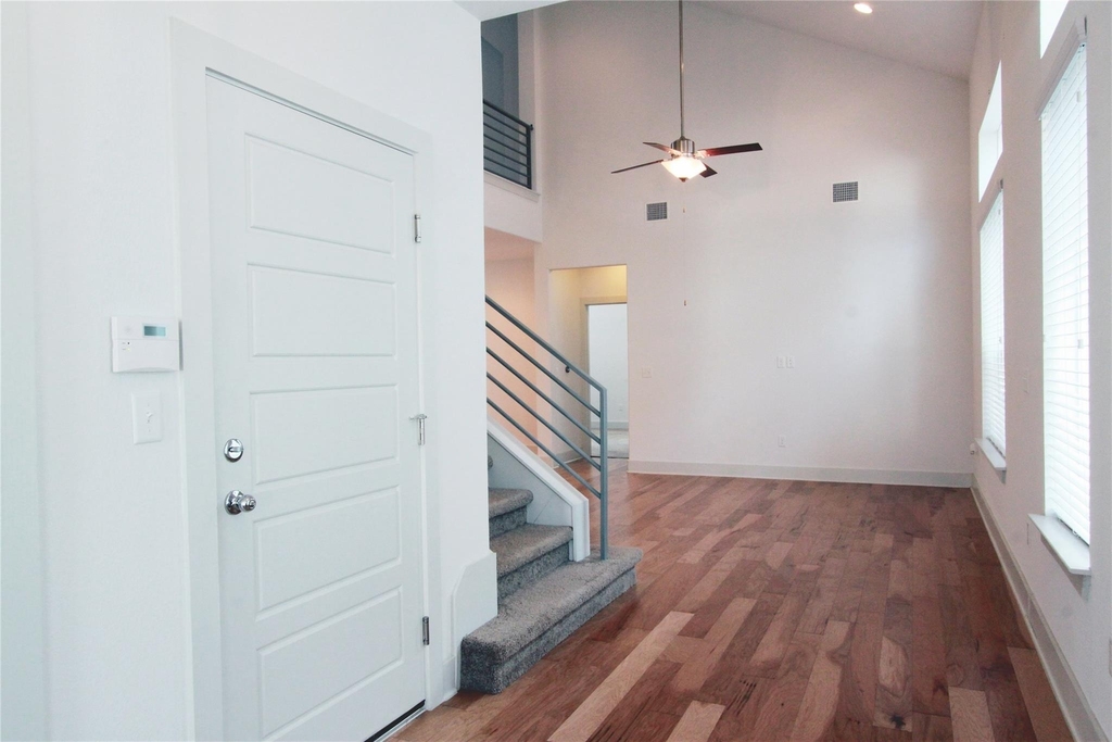 1507 Homespun Rd - Photo 3