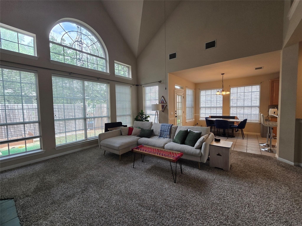 10620 Chestnut Ridge Rd - Photo 1