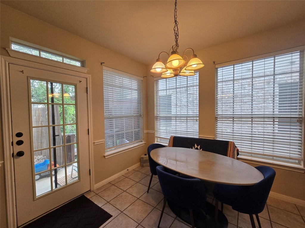 10620 Chestnut Ridge Rd - Photo 4