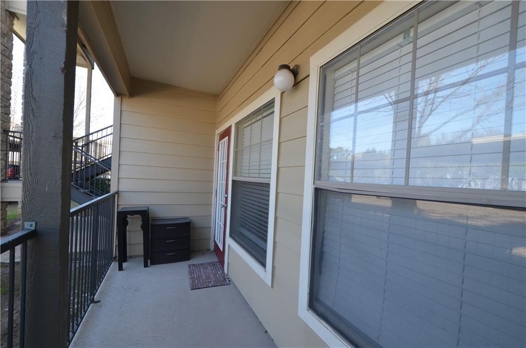 2320 Gracy Farms Ln - Photo 8
