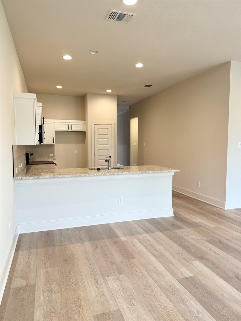108 Zayd Ct - Photo 3