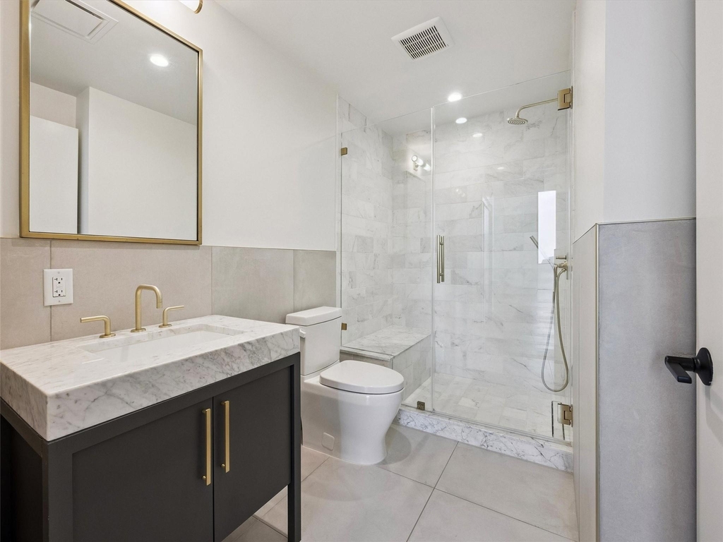 70 Rainey St - Photo 23
