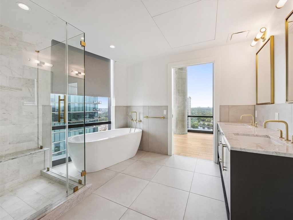 70 Rainey St - Photo 18