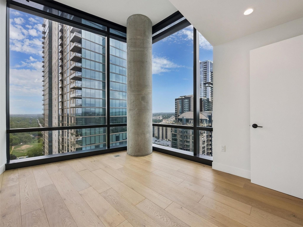 70 Rainey St - Photo 16