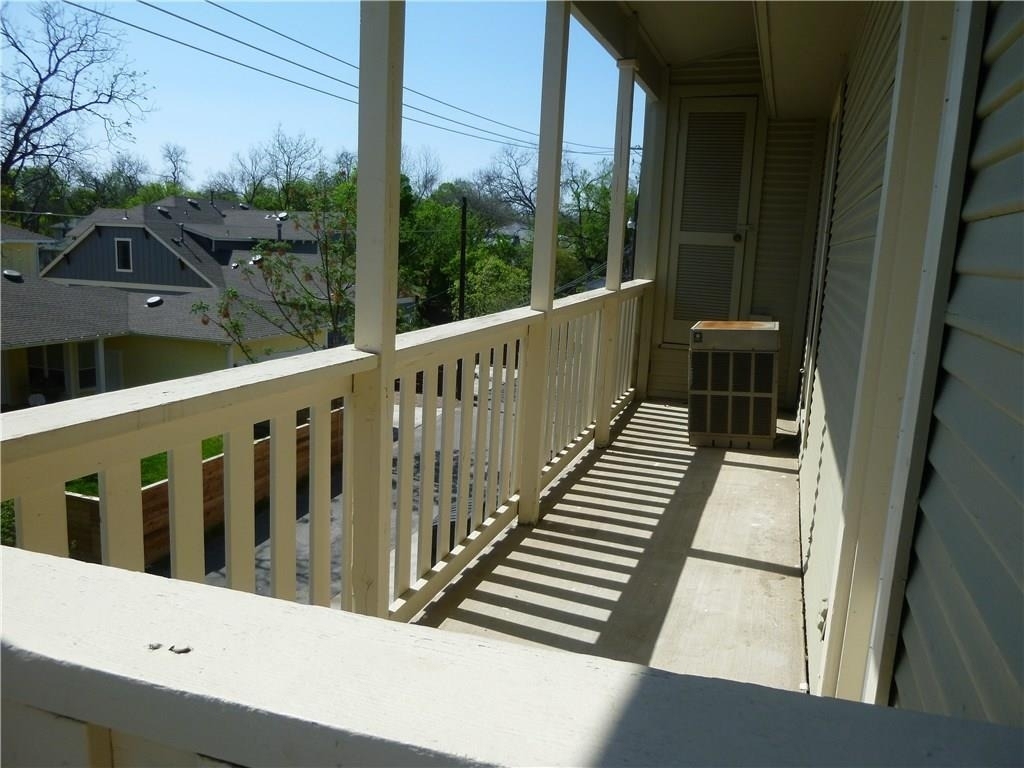 4401 Speedway - Photo 18