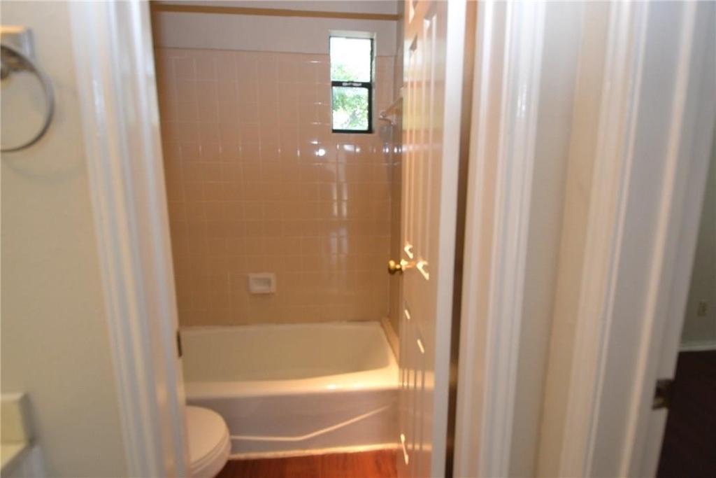 4401 Speedway - Photo 13