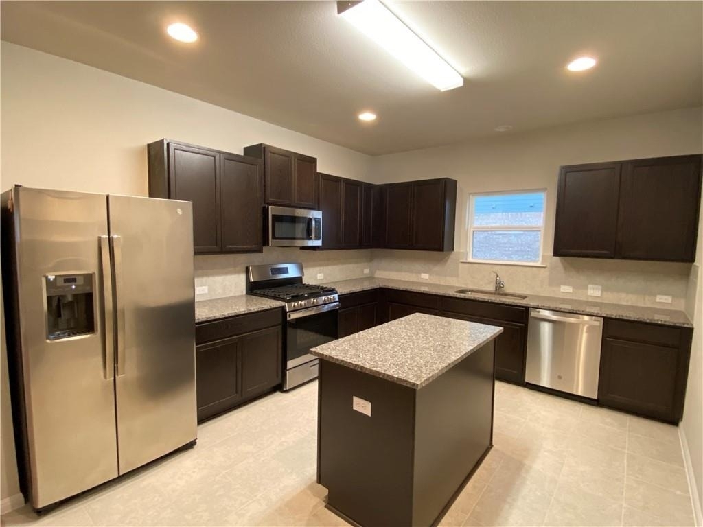 8409 Looksee Ln - Photo 5