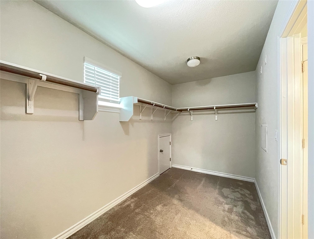 1602 Jacey Way - Photo 27