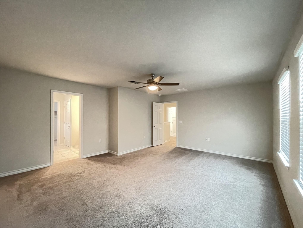 1602 Jacey Way - Photo 22