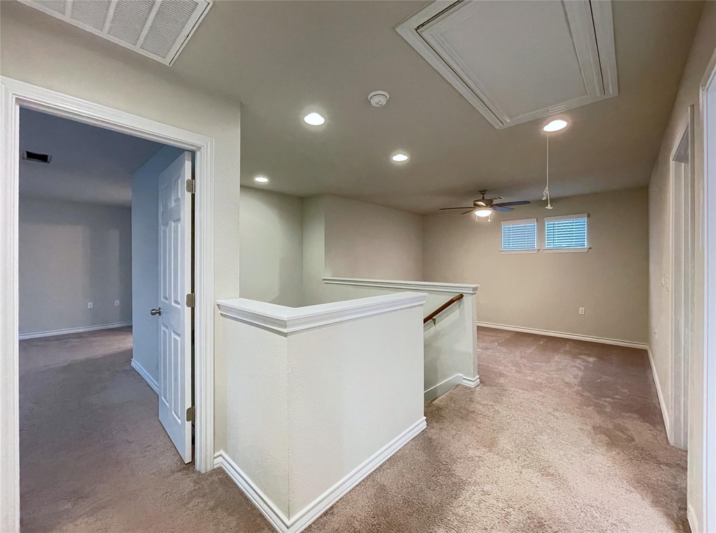 1602 Jacey Way - Photo 14