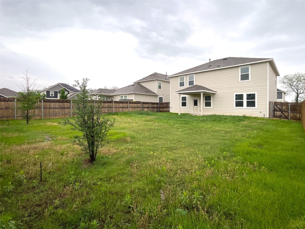 1602 Jacey Way - Photo 32