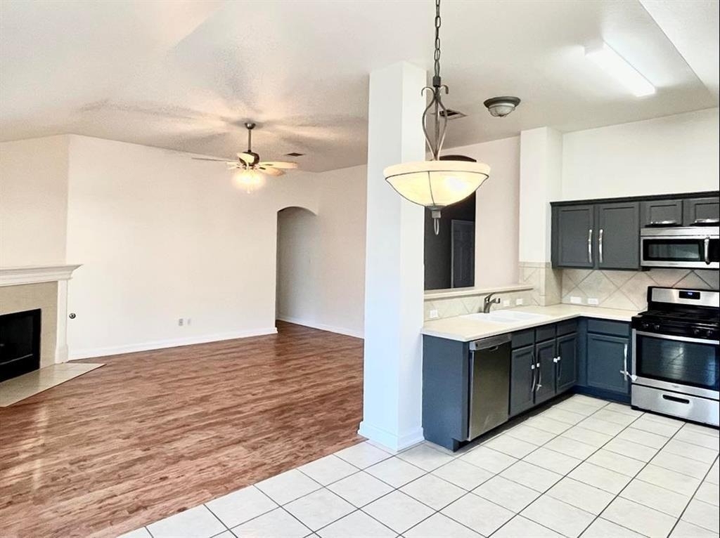 2409 Romeo Dr - Photo 4