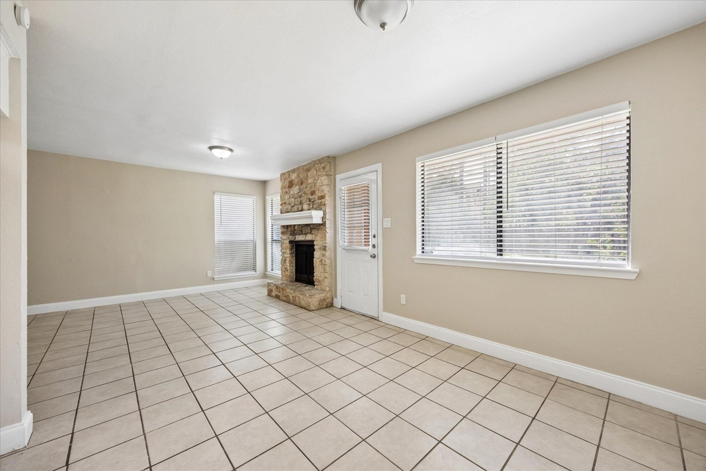 8329 Fathom Cir - Photo 7