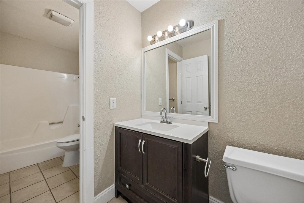8329 Fathom Cir - Photo 17