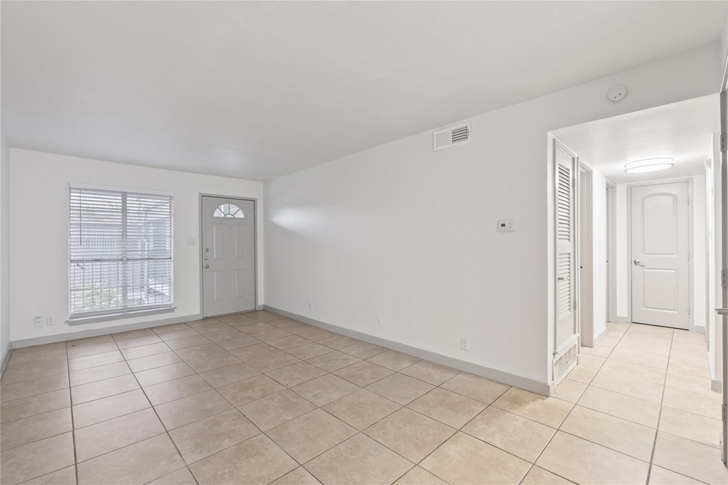 1301 W Ben White Blvd - Photo 1