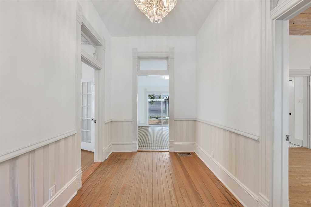 904 Willow St - Photo 3