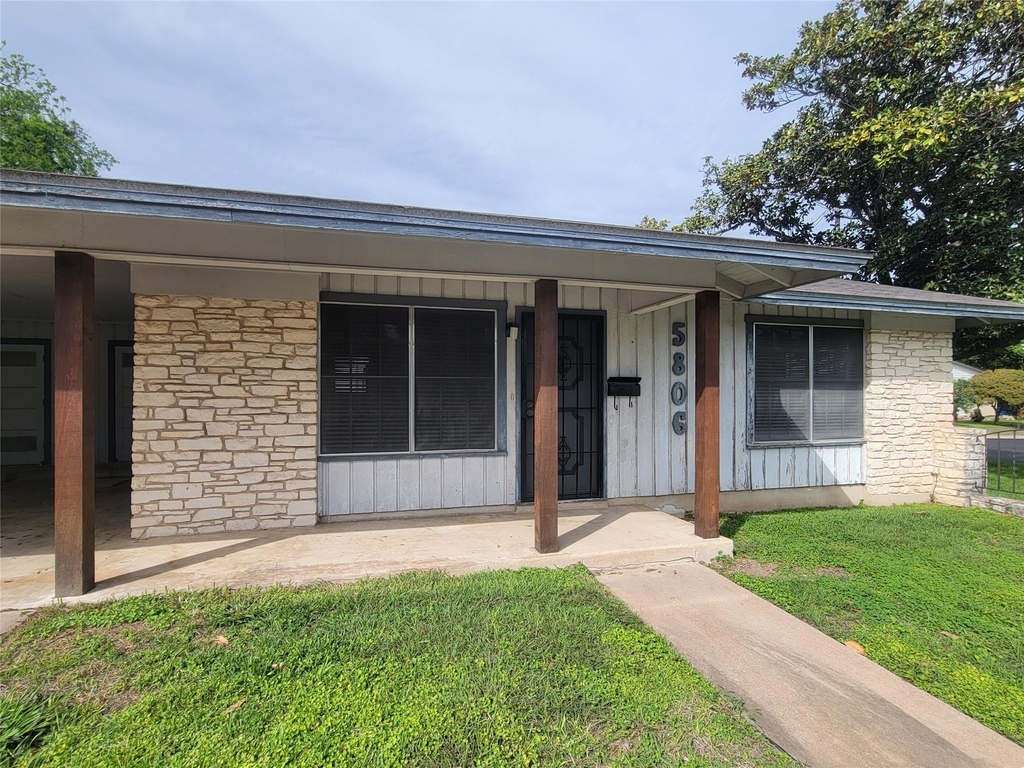 5806 Nassau Dr - Photo 1