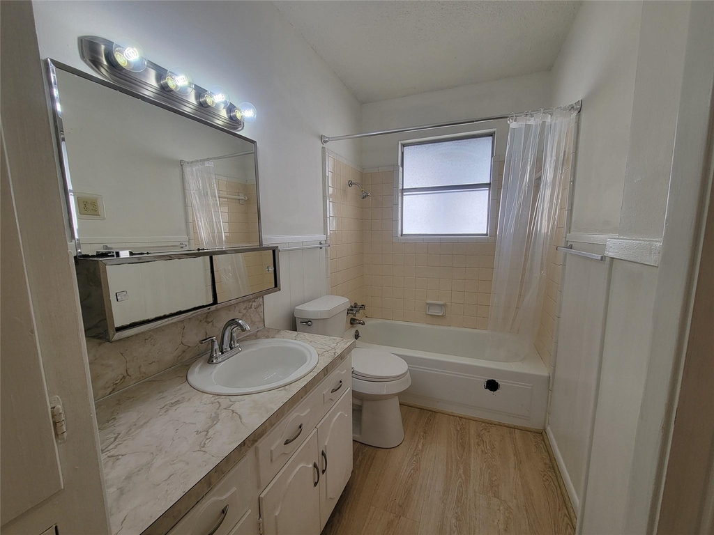 5806 Nassau Dr - Photo 16