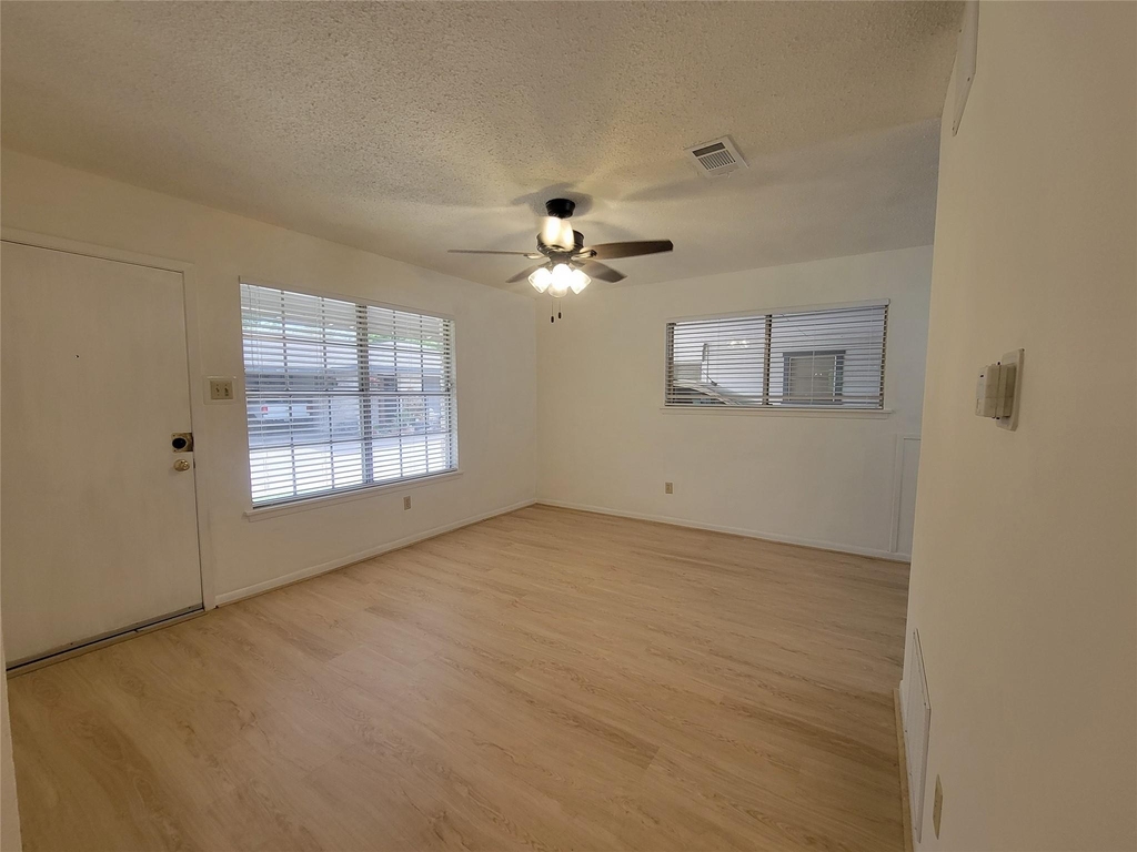 5806 Nassau Dr - Photo 9