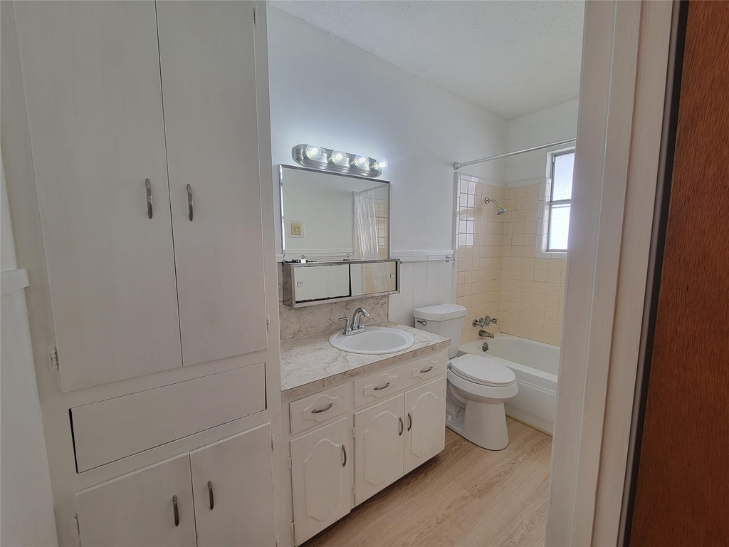 5806 Nassau Dr - Photo 14