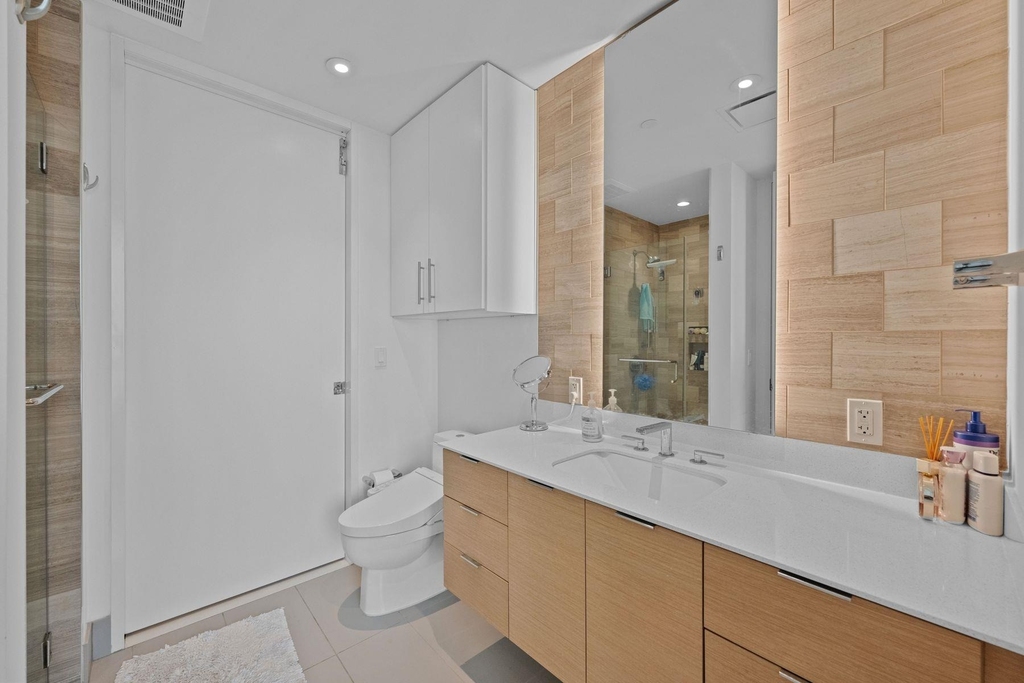 301 West Ave - Photo 18