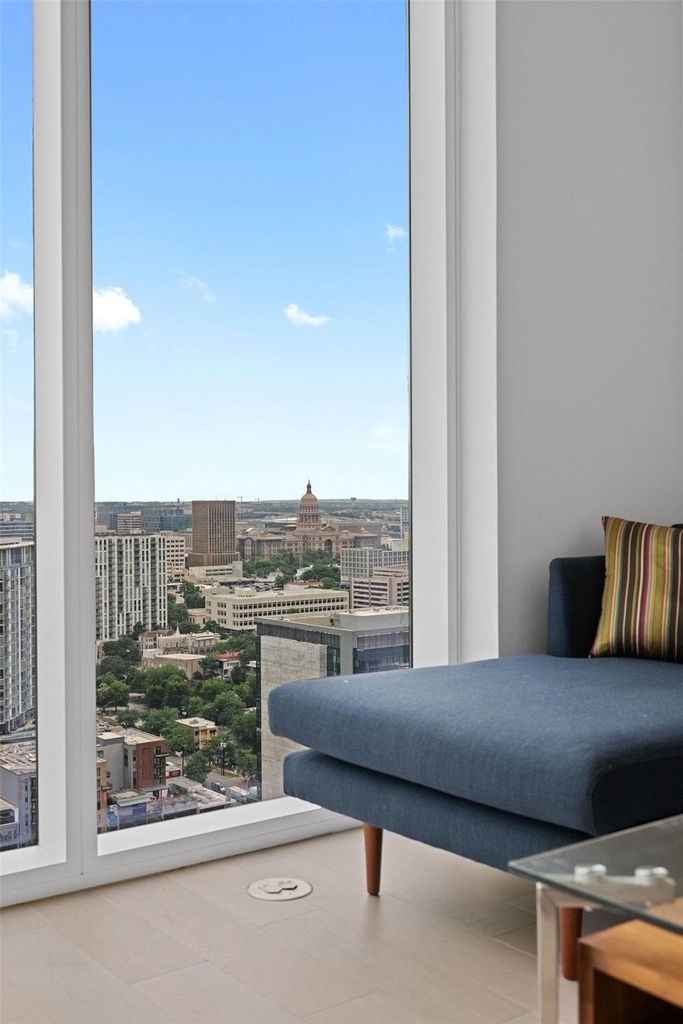 301 West Ave - Photo 7