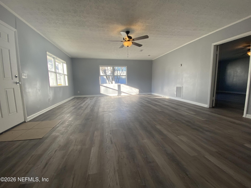 13007 Atomic Street - Photo 2