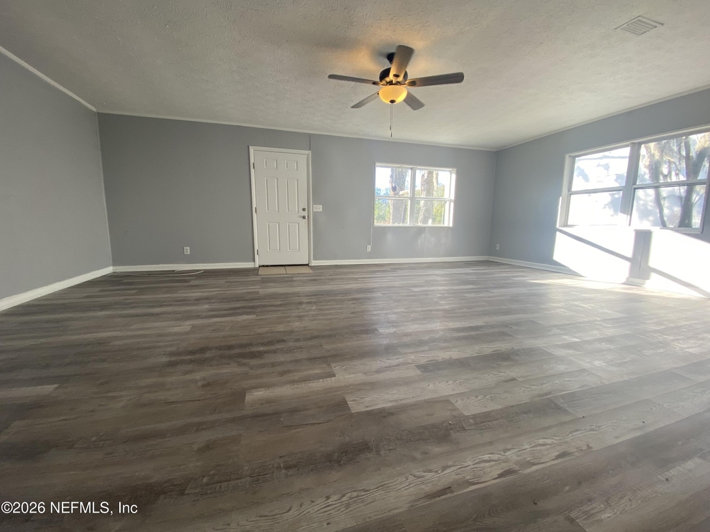 13007 Atomic Street - Photo 3