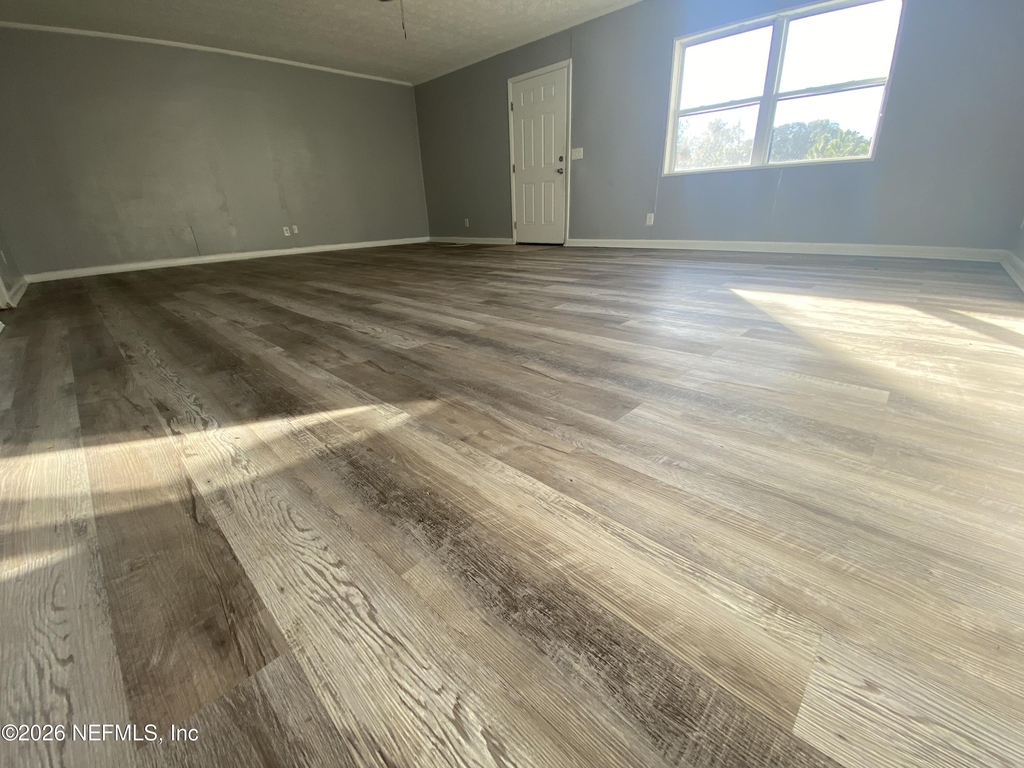 13007 Atomic Street - Photo 4