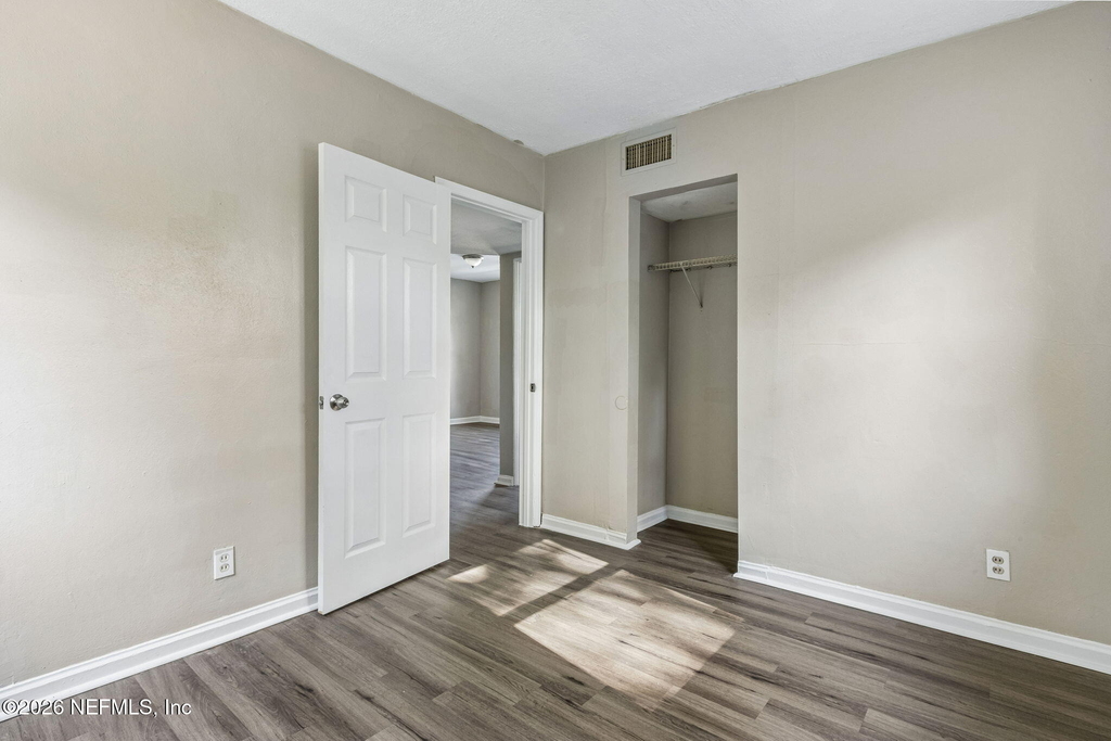 1104 W 29th Street - Photo 17
