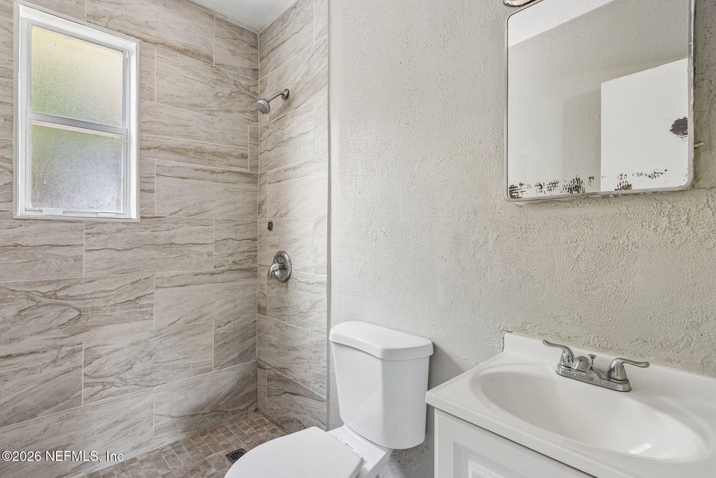 1104 W 29th Street - Photo 15