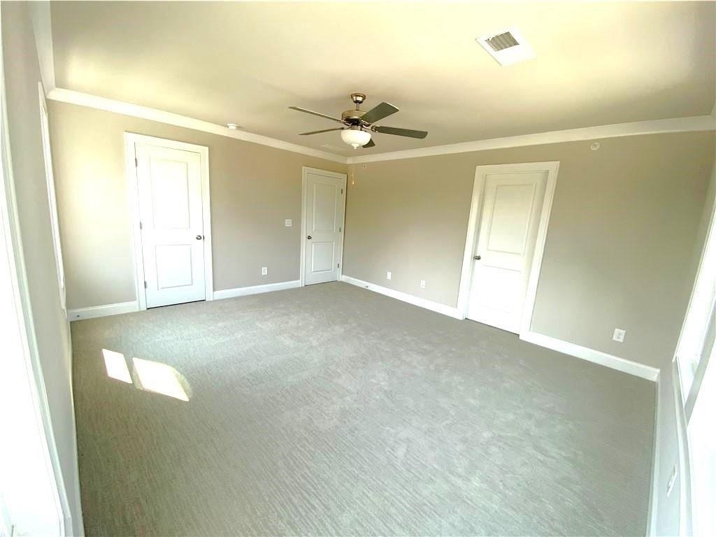 912 Sweetwater Grove - Photo 16