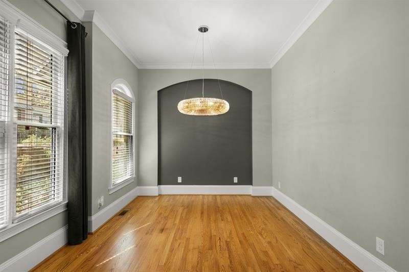 395 Laurent Street Nw - Photo 3