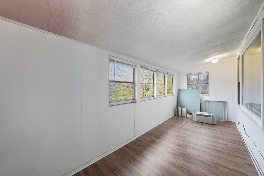 18335 Sherman Street - Photo 12