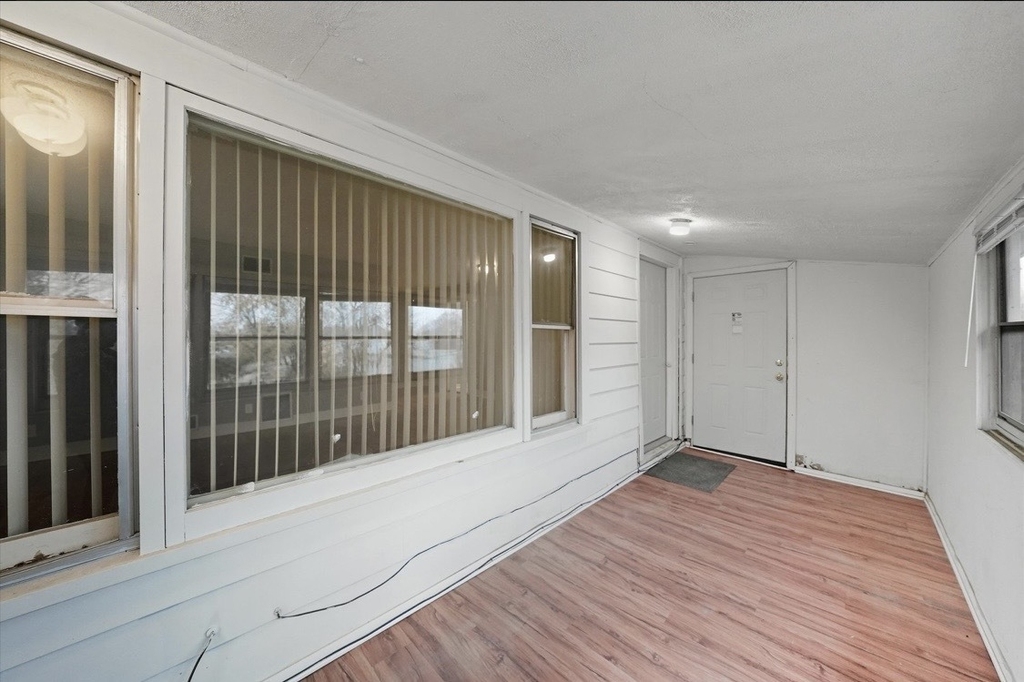 18335 Sherman Street - Photo 11